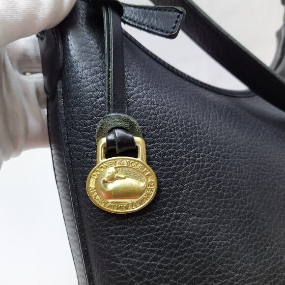Dooney & Bourke Black Pebbled Leather Zipper Shoulder Bag - Vintage Made in USA - Picture 6 of 16